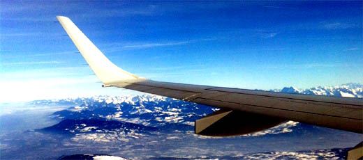reisecheckliste für flug-reisen